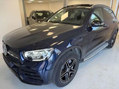 Gebraucht Mercedes GLC300e AMG line 306 PS (225 kW) 2021 Blau SUV