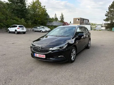 Gebraucht Opel Astra Active 125 PS (91 kW) 2017 Schwarz Kombi