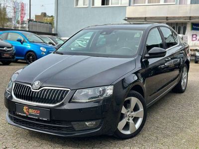 gebraucht Skoda Octavia Lim. Elegance*109TKM*2.HAND*AUTOMATIK*