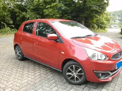 Gebraucht Mitsubishi Space Star Edition 71 PS (52 kW) 2017 Rot Kleinwagen