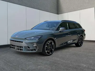 Nuova Cupra Leon VZ 333 CV (244 kW) 2025 Blu Station wagon