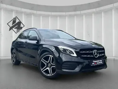 Gebraucht Mercedes GLA180 AMG line 122 PS (89 kW) 2019 Schwarz SUV