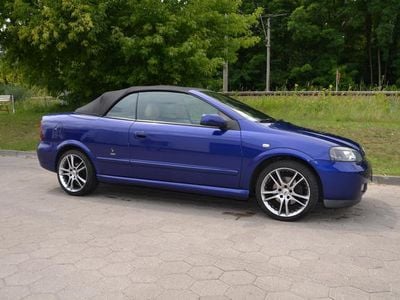 Gebraucht Opel Astra Cabriolet 200 PS (147 kW) 2003 Blau metallic Cabrio