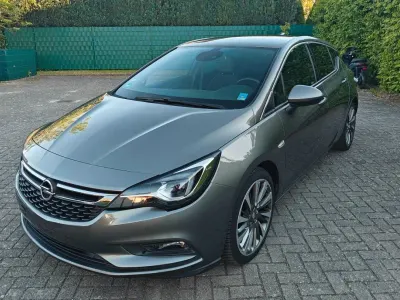 Gebraucht Opel Astra Innovation 125 PS (91 kW) 2017 Grau Limousine