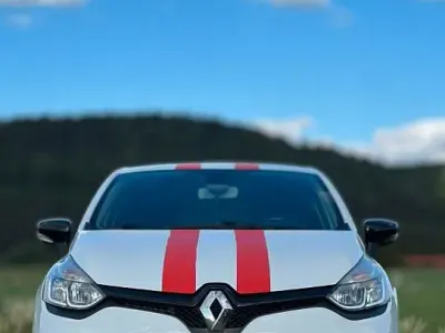 Gebraucht Renault Clio IV Trophy 220 PS (161 kW) 2016 Limousine