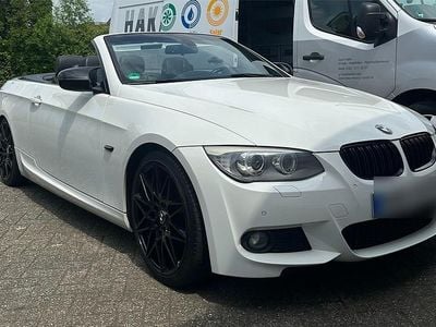Gebraucht BMW 318 Cabriolet M Sport 143 PS (105 kW) 2011 Weiß Cabrio