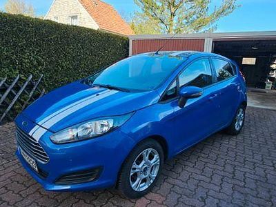 Second-hand Ford Fiesta SYNC Edition 80 CP (58 kW) 2013 Albastru Hatchback