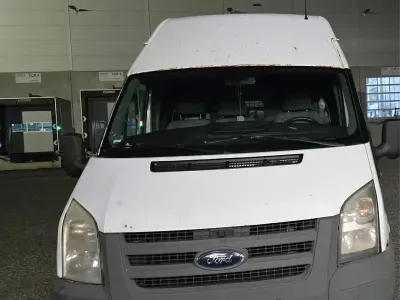 Gebraucht Ford Tourneo 136 PS (100 kW) 2011 Weiß Van / Kleinbus