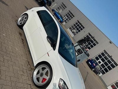 Gebraucht VW Golf VII GTI 300 PS (220 kW) 2015 Weiß Limousine