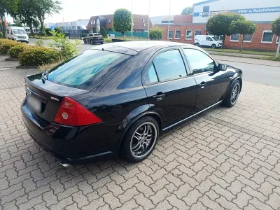 Gebraucht Ford Mondeo ST 226 PS (166 kW) 2003 Schwarz Coupé