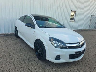 Opel Astra GTC