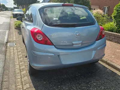 Gebraucht Opel Corsa 80 PS (58 kW) 2009 Blau Kleinwagen