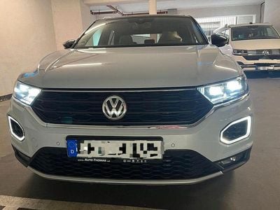 Second-hand VW T-Roc Sport 150 CP (110 kW) 2019 Alb SUV