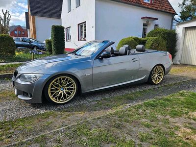 Gebraucht BMW 330 Cabriolet M Sport 245 PS (180 kW) 2012 Grau Cabrio