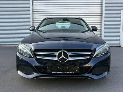 Gebraucht Mercedes C200 136 PS (100 kW) 2018 Blau Limousine