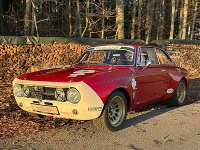 Gebraucht Alfa Romeo 1750 185 PS (136 kW) 1970 Rot Limousine