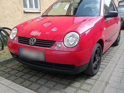 Second-hand VW Lupo 60 CP (44 kW) 2004 Roșu Hatchback