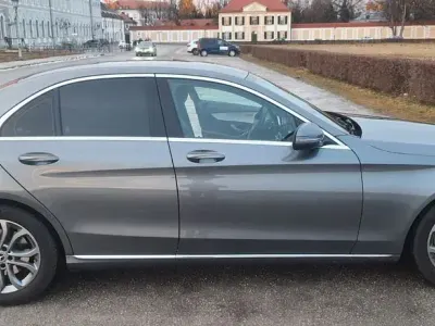 Używany Mercedes C200 184 KM (135 kW) 2017 Szary Sedan/Limuzyna