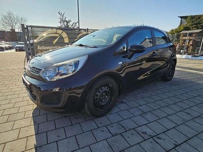 Auroraschwarz met. Gebraucht 2013 Kia Rio Edition 7 Limousine | 6.990 € (Fairer Preis)