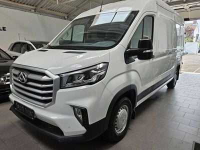 Maxus V90