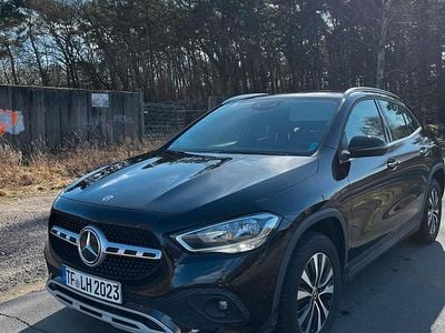 Gebraucht Mercedes GLA250 218 PS (160 kW) 2021 Schwarz SUV
