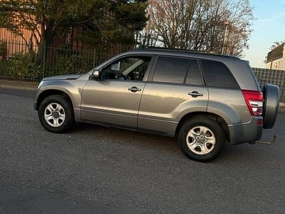 Gebraucht Suzuki Grand Vitara 140 PS (102 kW) 2007 Grau SUV