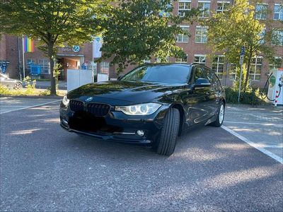Gebraucht BMW 316 Sport Line 136 PS (100 kW) 2013 Schwarz Kombi