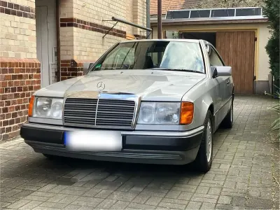 Second-hand Mercedes E300 180 CP (132 kW) 1990 Argintiu Coupe