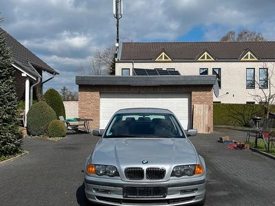 Usata BMW 328 Basis 193 CV (141 kW) 1998 Argento Berlina