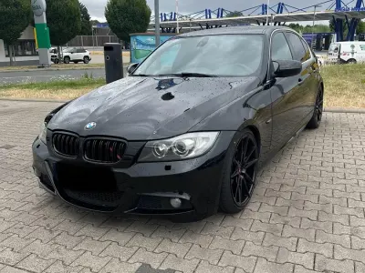 Gebraucht BMW 325 M Sport 201 PS (147 kW) 2011 Schwarz Limousine