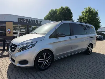 Używany Mercedes V220 Edition 163 KM (119 kW) 2018 Srebrny Minivan
