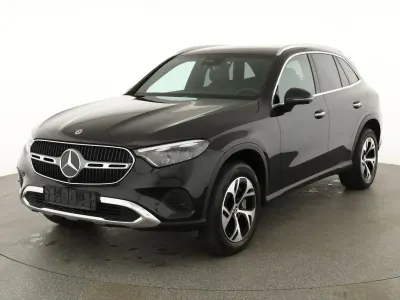 Gebraucht Mercedes GLC300e Avantgarde 333 PS (244 kW) 2024 Obsidianschwarz metalliclack SUV