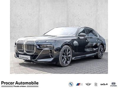 Gebraucht BMW 740 M Sport 286 PS (210 kW) 2025 Saphirschwarz Limousine