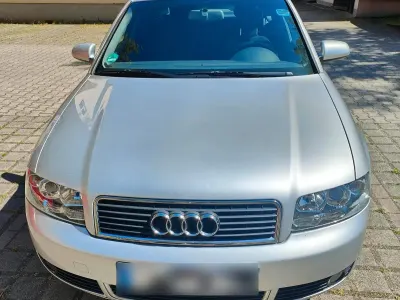 Gebraucht Audi A4 131 PS (96 kW) 2003 Silber Limousine