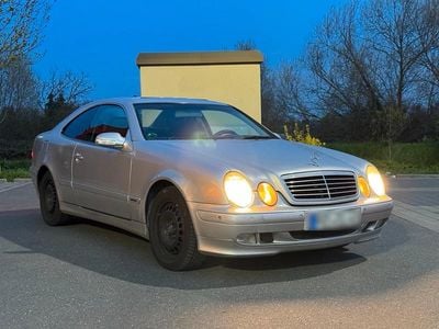 Gebraucht Mercedes CLK200 136 PS (100 kW) 2000 Silber Coupé