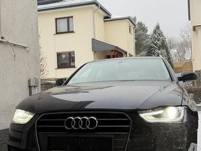 Gebraucht Audi A8 150 PS (110 kW) 2012 Blau Limousine