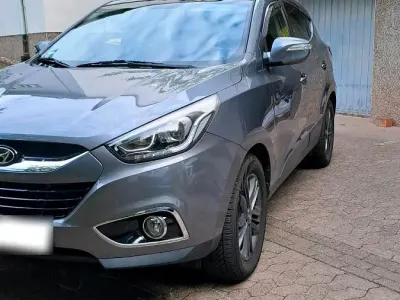 Gebraucht Hyundai Tucson 116 PS (85 kW) 2015 Grau SUV