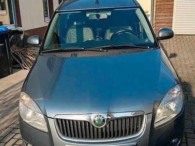 Usata Skoda Roomster 2009 Grigio Monovolume