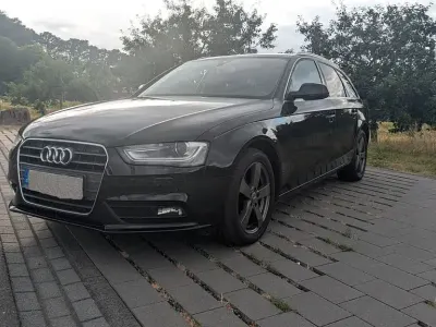 Gebraucht Audi A4 Attraction 150 PS (110 kW) 2014 Schwarz Kombi