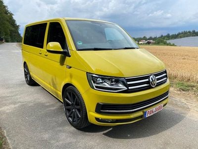 Grün Gebraucht 2016 VW T6 Van | 29.738 €