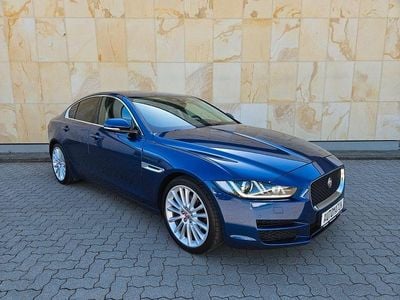 Usata Jaguar XE Prestige 179 CV (131 kW) 2016 Blu Berlina