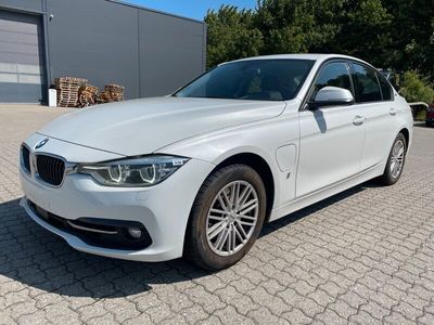 BMW 330e