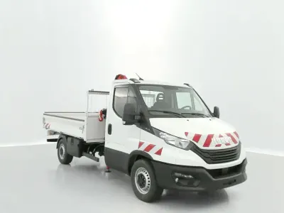 Nouă Iveco Daily 136 CP (100 kW) 2025 Alb Van