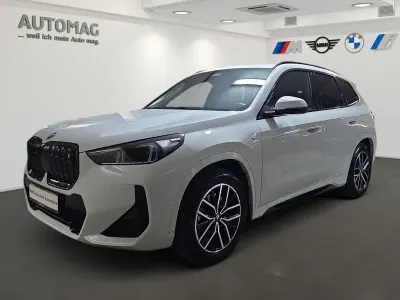 Gebraucht BMW iX1 M Sport 230 kW (313 PS) 2023 Alpinweiss iii SUV