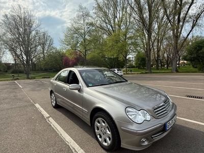 Mercedes C240