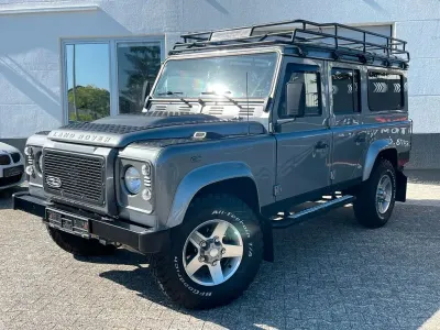 Gebraucht Land Rover Defender SE 122 PS (89 kW) 2012 Orkney grey Kombi
