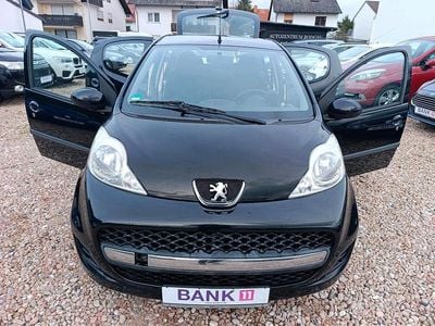 Gebraucht Peugeot 107 68 PS (50 kW) 2010 Schwarz Kleinwagen