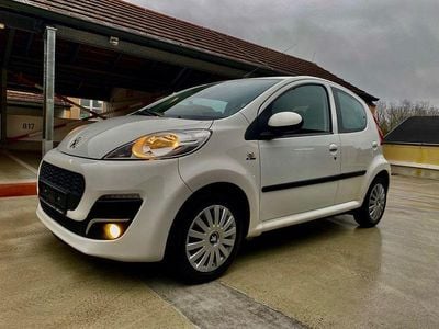 Weiß Gebraucht 2013 Peugeot 107 Style Kleinwagen | 4.500 € (Guter Preis)