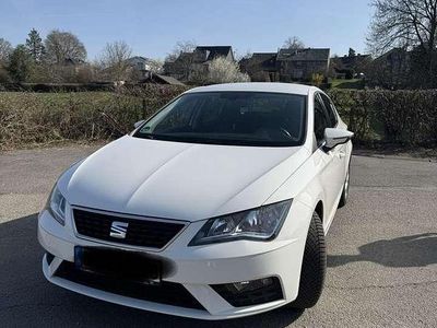 Usata Seat Leon Style 110 CV (80 kW) 2018 Bianco Utilitaria