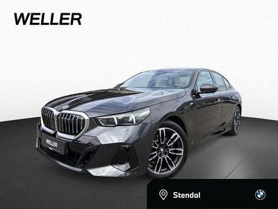 Gebraucht BMW 520 M Sport 197 PS (144 kW) 2024 Sophistograu (grau) Limousine